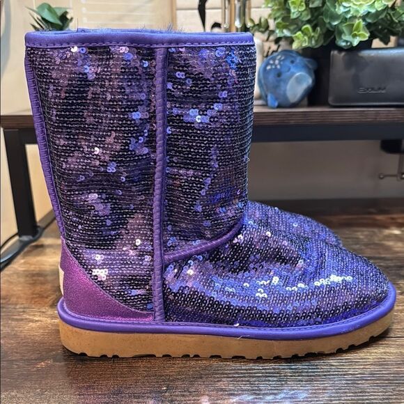 Ugh Purple Sequin Boots‎ size 7 - Picture 1 of 11
